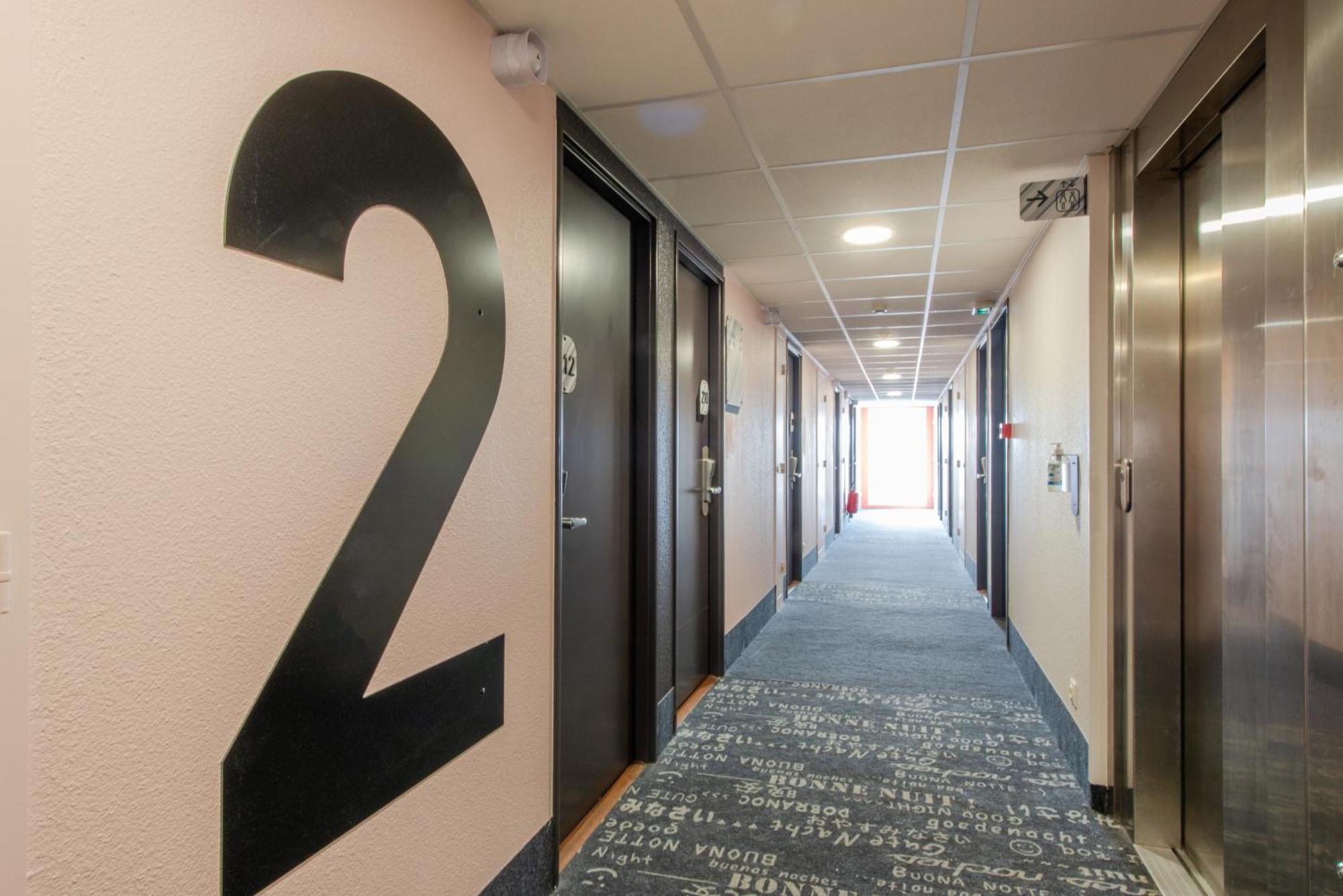 B&B Hotel Cholet Nord 외부 사진