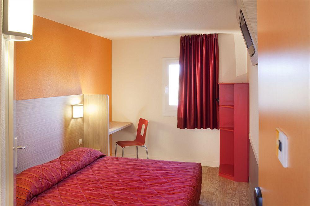 B&B Hotel Cholet Nord 외부 사진